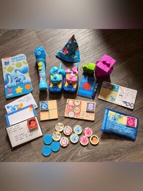 Bundle of blues clues toys